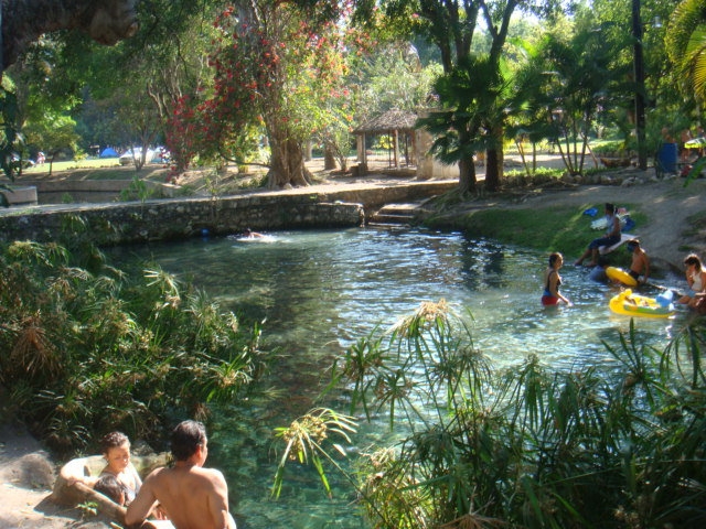  Naturschwimmbecken 